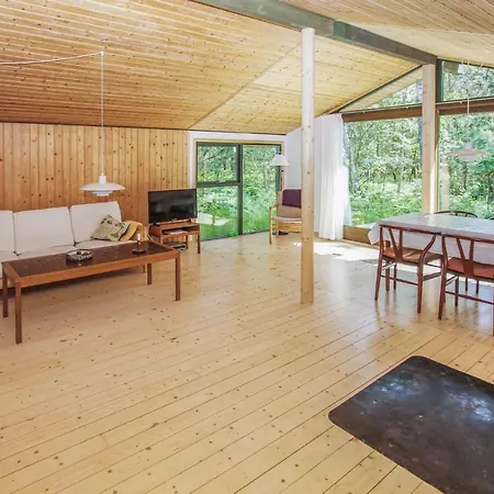 Stunning In Sams With 2 Bedrooms And Wifi 펜션 *