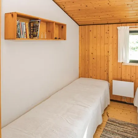 Stunning In Sams With 2 Bedrooms And Wifi 펜션 *