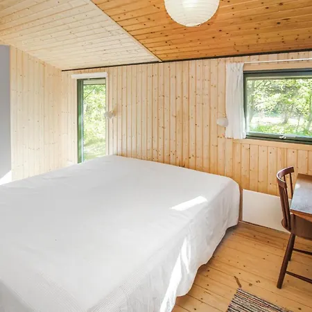 펜션 Stunning In Sams With 2 Bedrooms And Wifi *